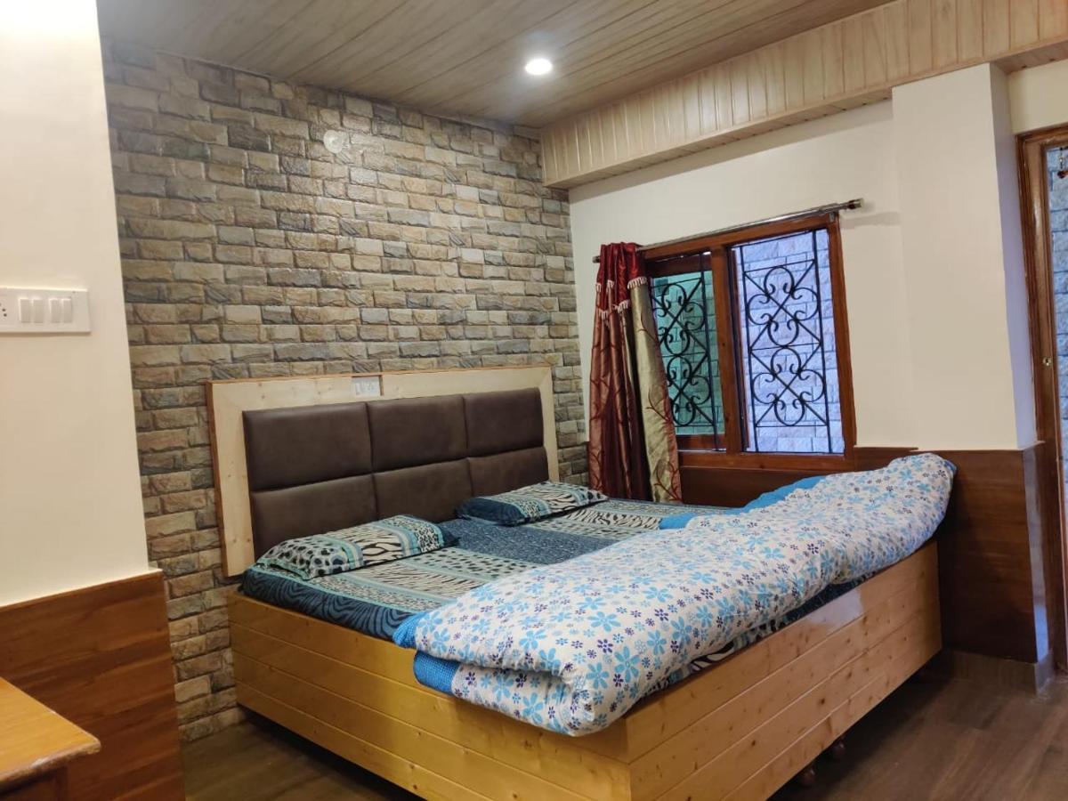 Mehdudia Guest House Shimla Luaran gambar