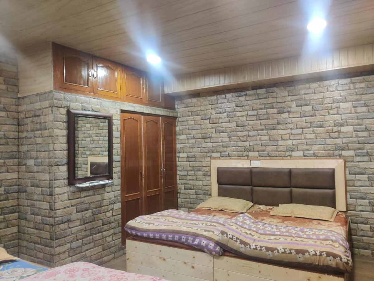 Mehdudia Guest House Shimla Luaran gambar