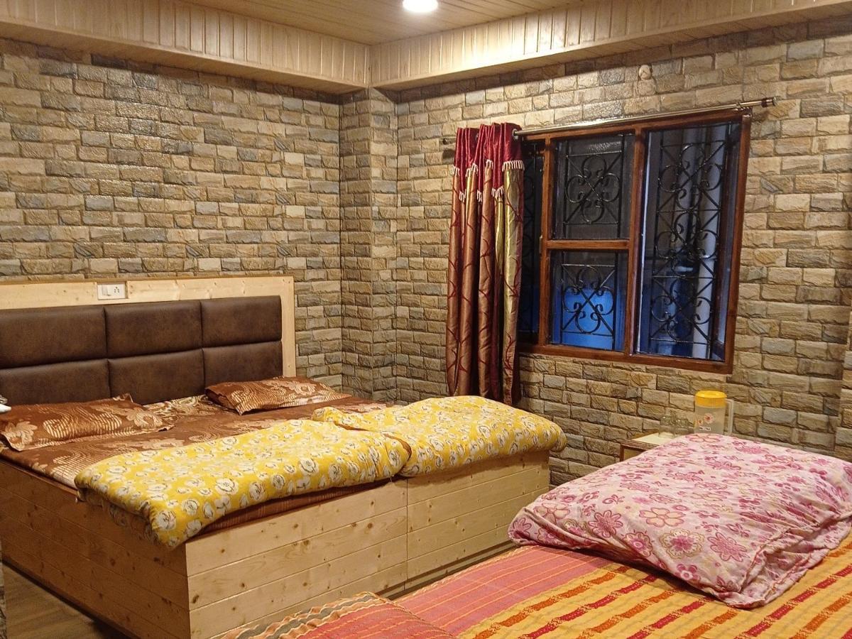 Mehdudia Guest House Shimla Luaran gambar