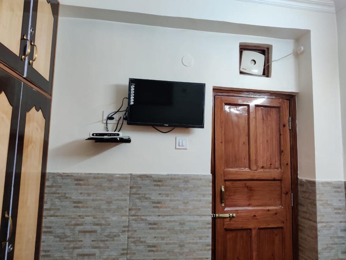 Mehdudia Guest House Shimla Luaran gambar