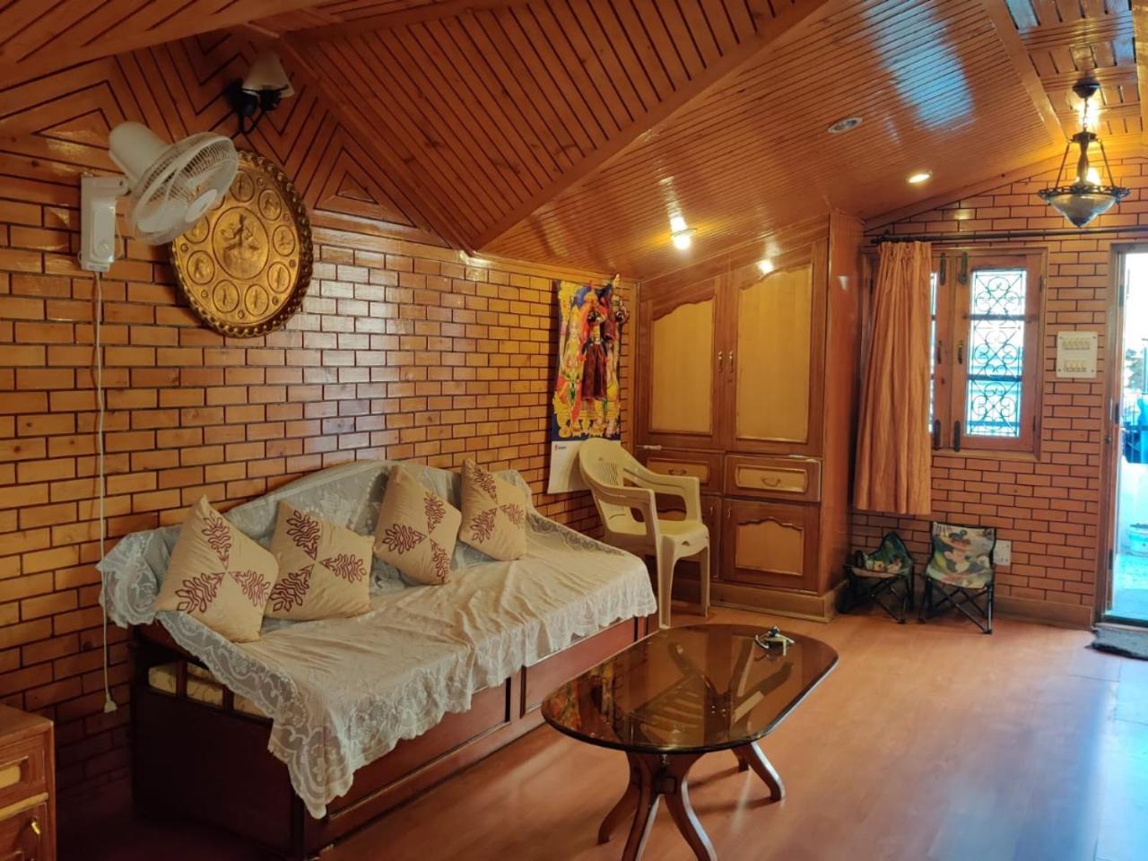 Mehdudia Guest House Shimla Luaran gambar
