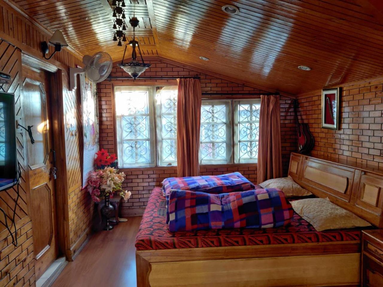 Mehdudia Guest House Shimla Luaran gambar