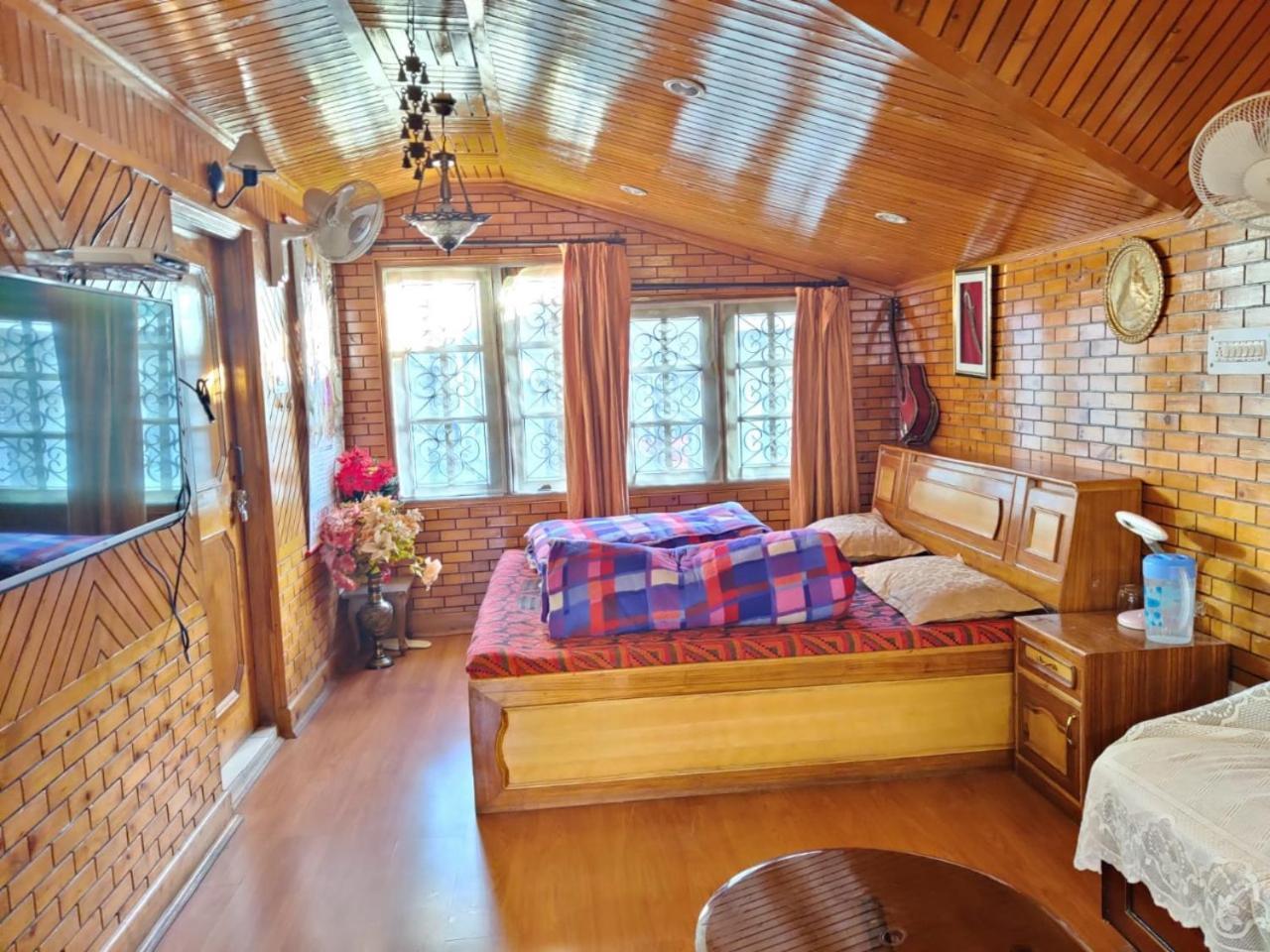 Mehdudia Guest House Shimla Luaran gambar